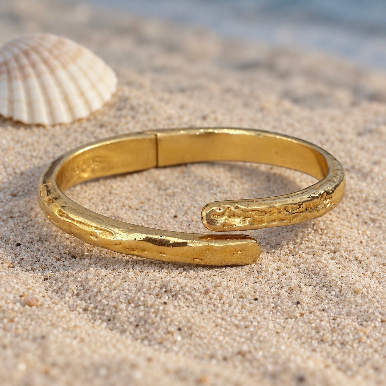 Bracelet "Golden Flow"
