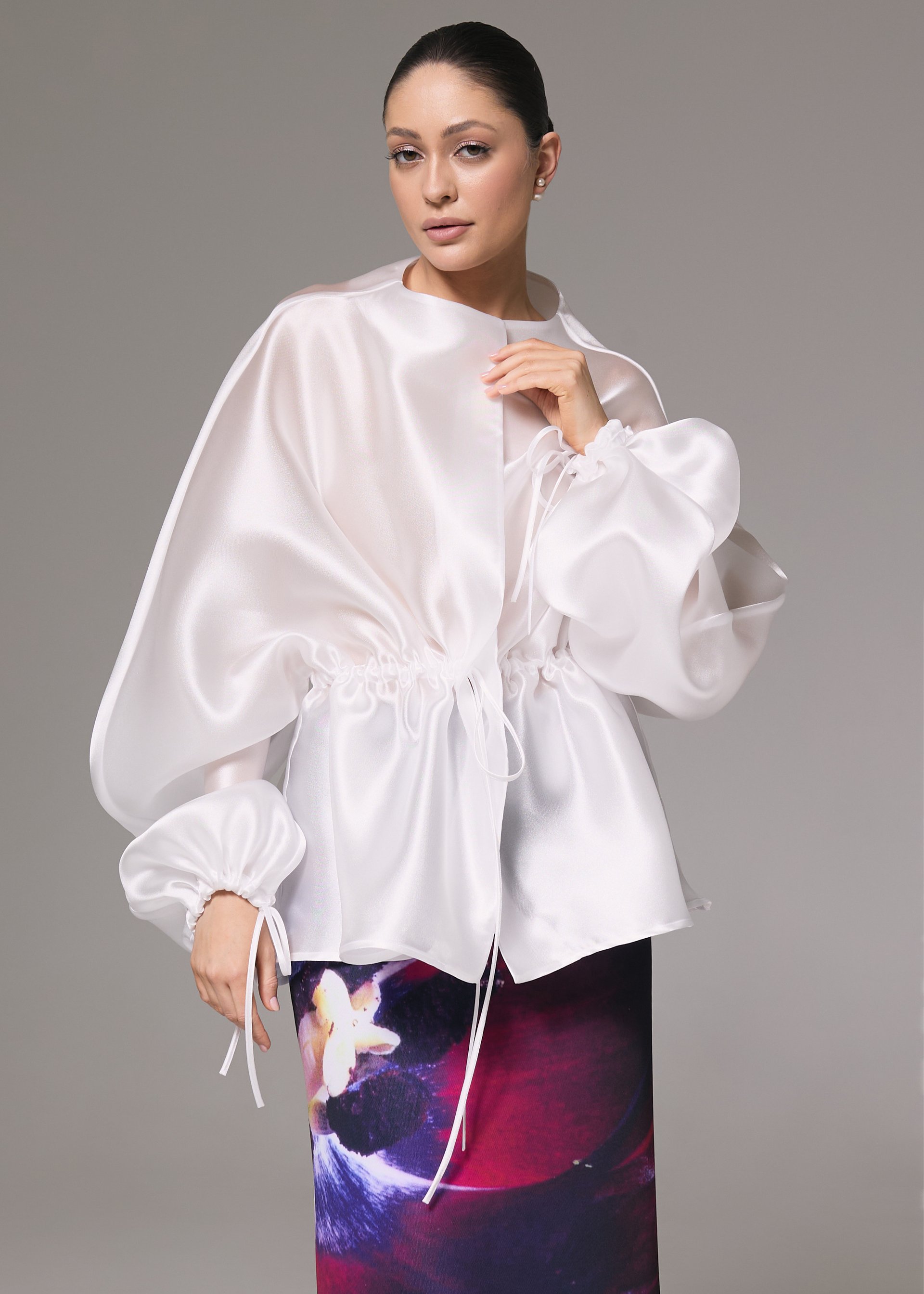 Blouse, pearl