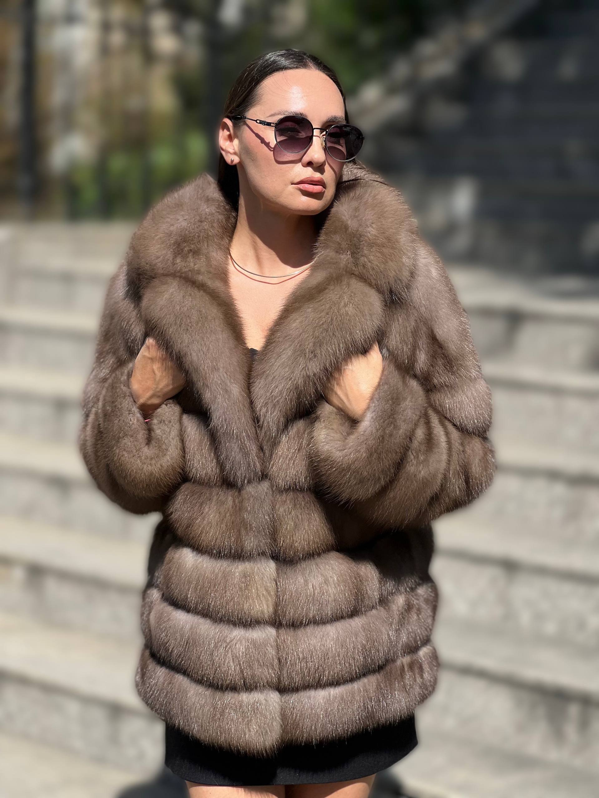 Полушубок из лесной куницы цвета Тортора